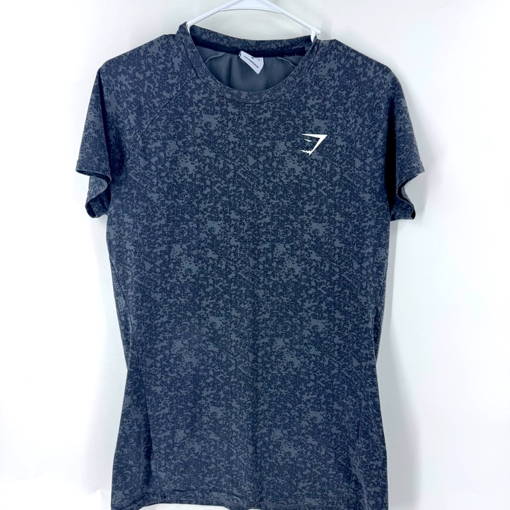 Gymshark Black and Gray Patterned‎ Tee